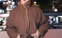 日剧双人床上做剧烈运动作文